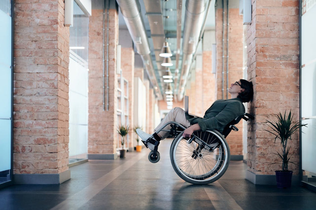 De Voordelen van een Opvouwbare Rolstoel: Gemak, Mobiliteit en Flexibiliteit